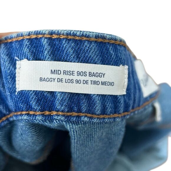 Universal Thread NWOT Mid Rise 90s Button Fly Distressed Baggy Jeans Blue Sz 18 - Picture 7 of 9